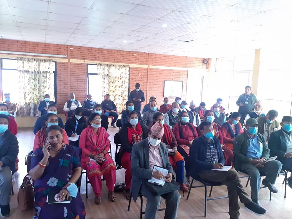 धुनिबेशीका जनप्रतिनिधि र न्यायिक समितिका सदस्यहरुलाई कानुनका बारेमा प्रशिक्षण