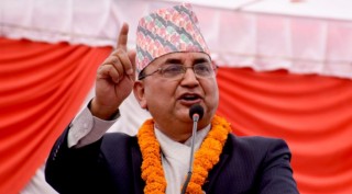 न्यायाधीश धम्क्याउँदै उपप्रधानमन्त्री