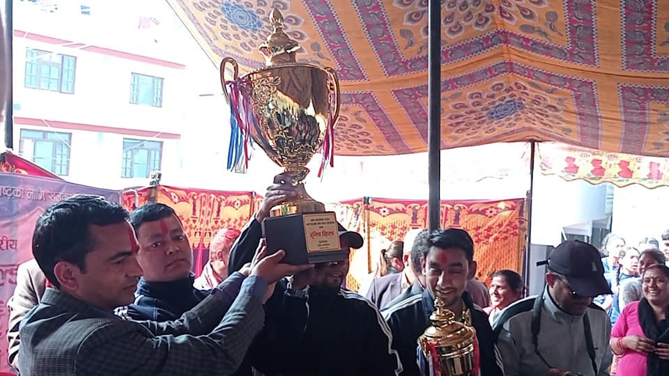 थाक्रे गाउँपालिका स्तरीय नवौं राष्ट्रपति रनिङ शिल्डको उपाधी जनजागृतिलाई