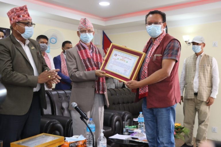 थाहा नगरपालिका कार्यसम्पादनको आधारमा मकवानपुरको उत्कृष्ट