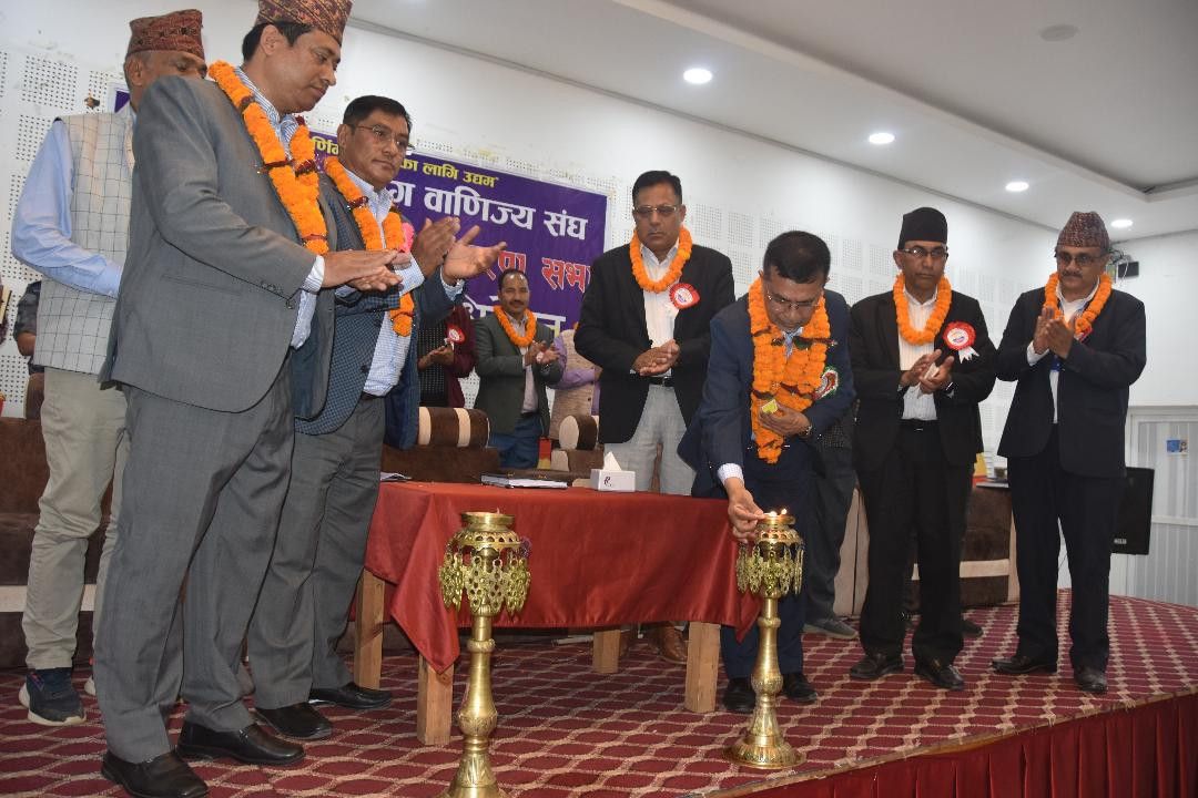 सीप विनाका श्रमिकहरूबाट औद्योगिक उत्पादन बढाउन सकिदैन: मुख्यमन्त्री पाण्डे