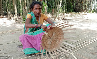 राजनीतिमा आउँदै गरेका महिला र दलित महिला उम्मेदवार आतंकित
