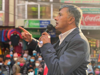 कांग्रेस नेता रमेश धमलाद्वारा स्वतन्त्र उम्मेदवारी दर्ता