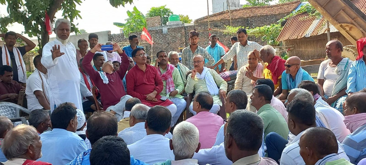 प्रदीप यादवलाई जिताउन एमाले नेता कार्यकर्ता पनि चुनावी प्रचारमा