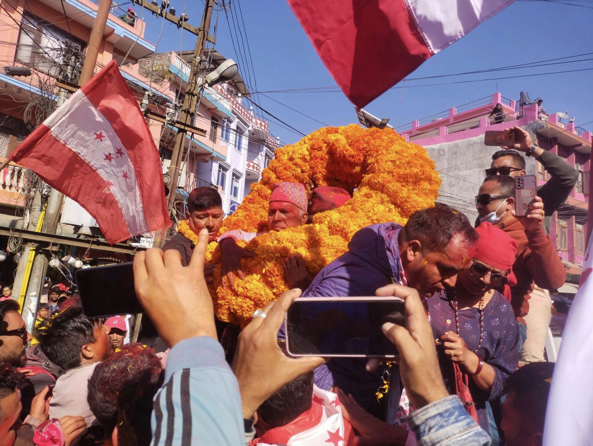 धादिङबेसीमा कांग्रेसको विजय र्‍याली (फोटो फिचर)