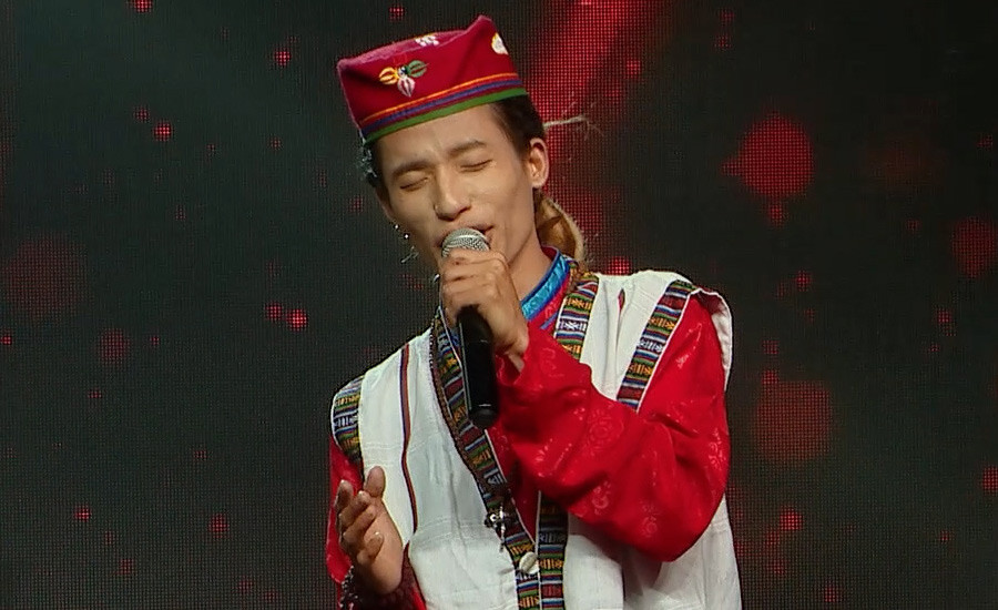 "भ्वाइस अफ नेपाल" चौथो सिजनको विजेता बने करण राई