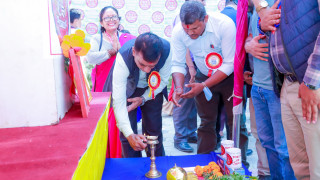 प्याब्सन धादिङको आयोजनामा ब्लुमिङ लोटस स्कुलमा एकल गायन प्रतियोगिता सम्पन्न