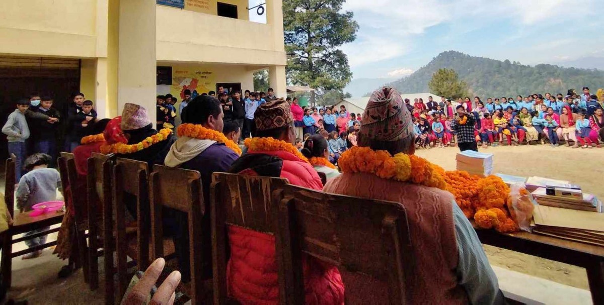 किरान्चोक कार्कीडाँडा माध्यमिक विद्यालयमा अभिभावक सँग अन्तरक्रिया