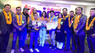 जेनी थिङ तामाङलाई गायन प्रतियोगिता नेशनल भ्वाइसको उपाधि