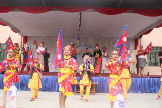 सक्सेस एकेडेमीले साँस्कृतिक कार्यक्रम सहित मनायो १३ औं अभिभावक दिवस
