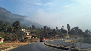 मुग्लिन–पोखरा सडक विस्तार खण्डमा चैतभित्र अनधिकृत संरचना हटाउन आग्रह