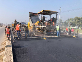नारायणगढ–बुटवल सडक विस्तारको काम रातिको समयमा मात्र जारी