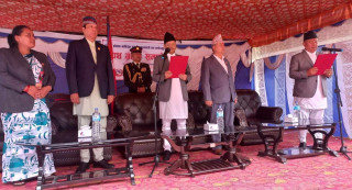 बागमती प्रदेशका मुख्यमन्त्री लामाद्धारा शपथ ग्रहण , १० सदस्यीय मन्त्रीपरिषद विस्तार