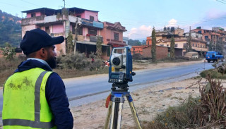 धार्केमा सडक विस्तारको लागि सर्वे
