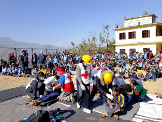 बेनीघाट रोराङमा भुकम्प सुरक्षा सम्बन्धि कृतिम अभ्यास कार्यक्रम सञ्चालन