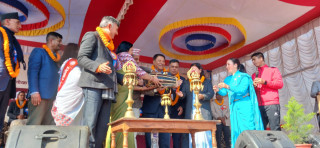 धादिङ लोक सांस्कृतिक महोत्सवको मन्त्री सिंहद्धारा उद्घाटन