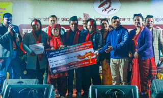 धादिङमा जारी अन्तरपालिका लोक दोहोरी प्रतियोगिताको उपाधि ज्वालामूखीलाई