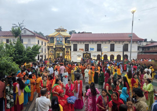 आज साउनको पहिलो सोमबार, देशभरका शिवालयमा श्रद्धालुहरुको भीड