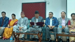 बागमती प्रदेशका मुख्यमन्त्री बहादुरसिंह लामाद्धारा राजीनामा