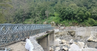 मन्त्री देवकोटाद्धारा सिमखोला बेलिब्रिज निर्माणको अवलोकन