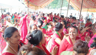 धादिङको थाक्रेमा कांग्रेसको तीज विशेष सांस्कृतिक कार्यक्रम