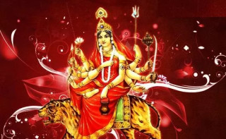 दशैँको तेस्रो दिन आज चन्द्रघण्टाको पूजा गरिँदै