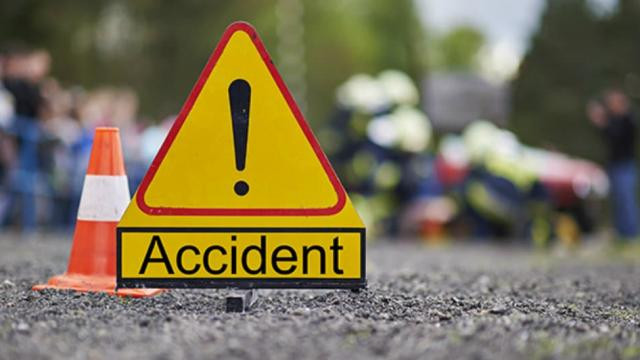 ट्रकसँग स्कुटर ठोक्किँदा दुईजनाको मृत्यु