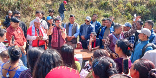 गजुरीमा राजेन्द्र पाण्डेको घरदैलो : सडक, कृषि र रोजगारीलाई प्राथमिकता दिने