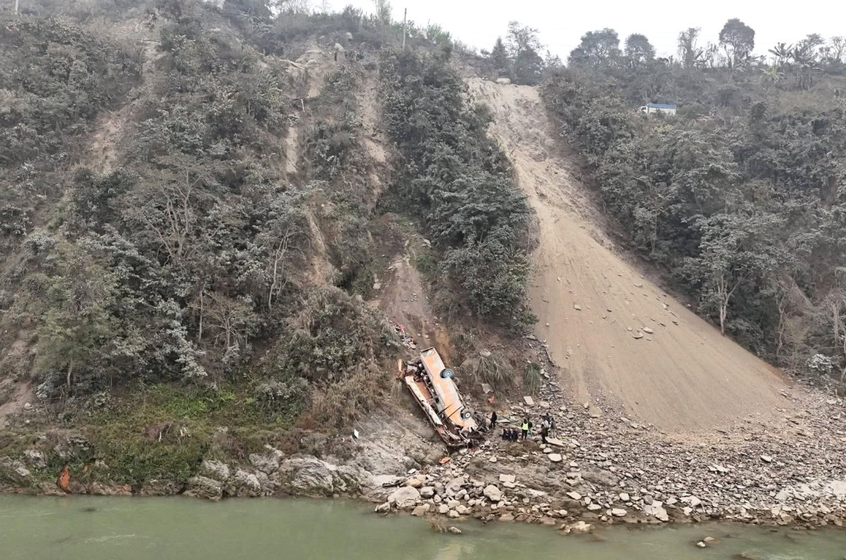 धादिङ बस दुर्घटनामा मृतकको संख्या १९ पुग्यो, ९ जनाको सनाखत