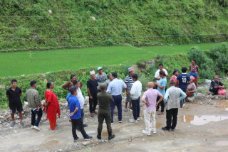 नीलकण्ठको तल्लो भुलभुलेमा पहिरो, चार परिवार विस्थापित