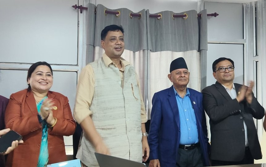 बागमतीमा ‘हेलो सीएम’ डेक्स, जनताका गुनासो तत्काल सुनुवाइ हुने